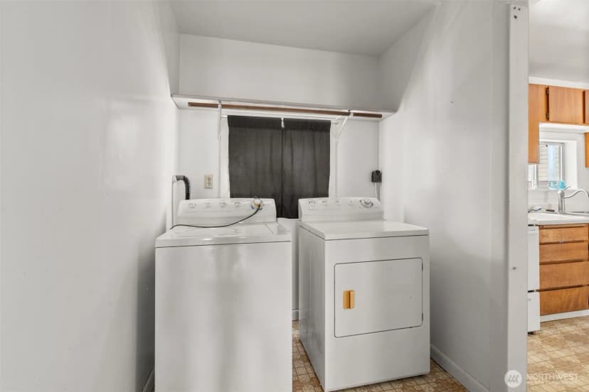 Property photo for 212 Alder Street, South Bend photo 20