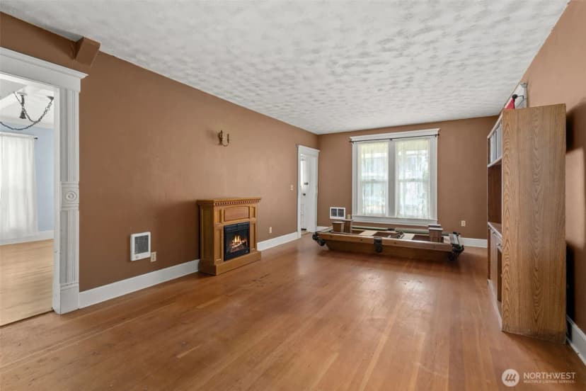 Property photo for 212 Alder Street, South Bend photo 7