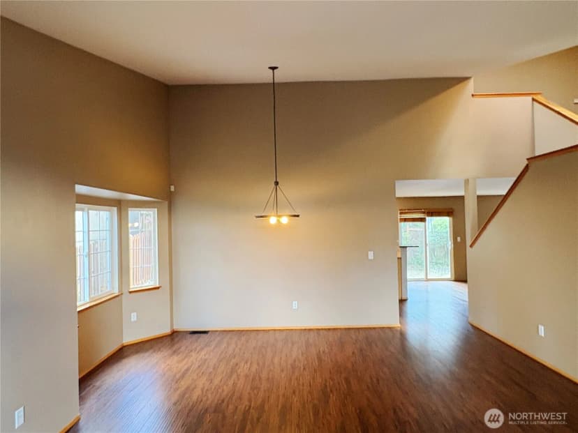 Property photo for 31590 115th Avenue Se, Auburn photo 11