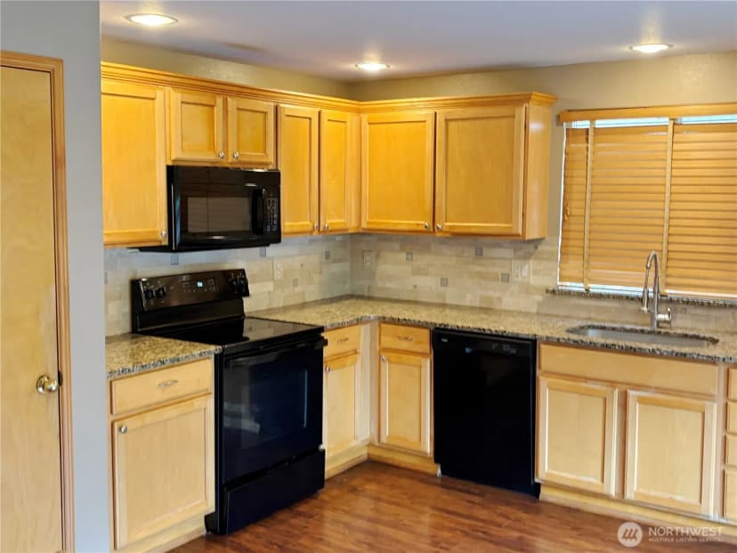 Property photo for 31590 115th Avenue Se, Auburn photo 13