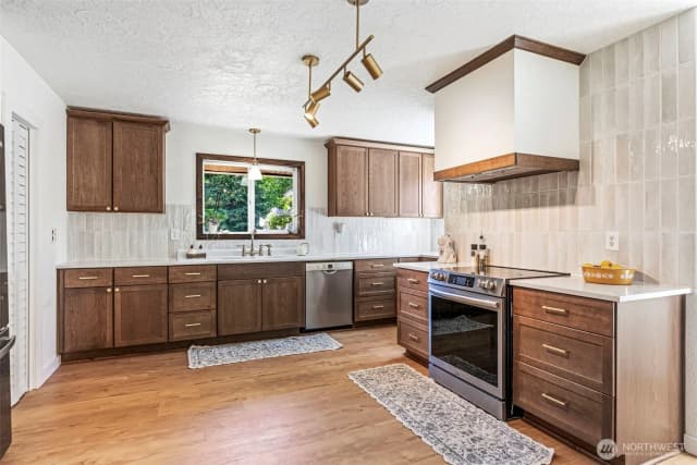 Property photo for 4212 Westside Highway, Castle Rock photo 2