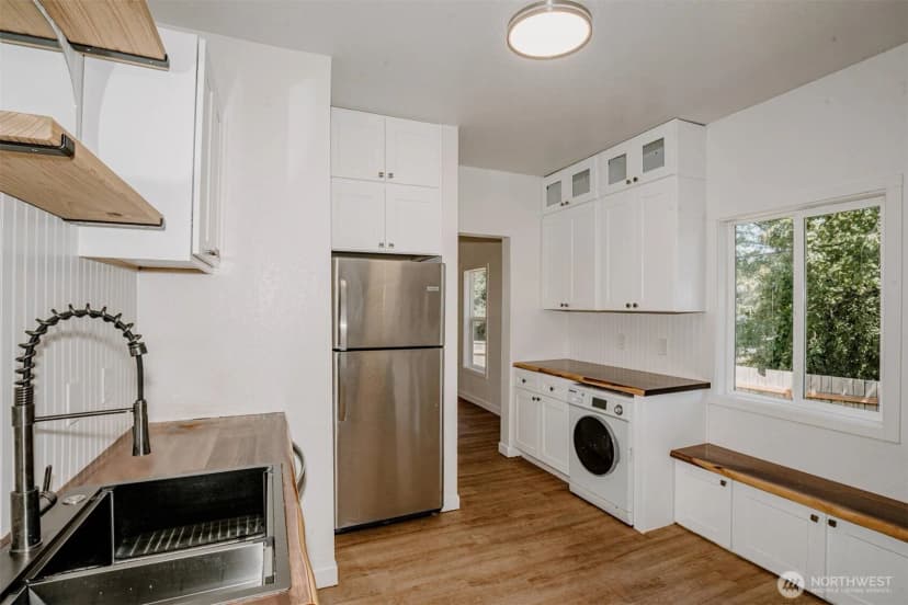 Property photo for 3714 22nd Street, Everett photo 6