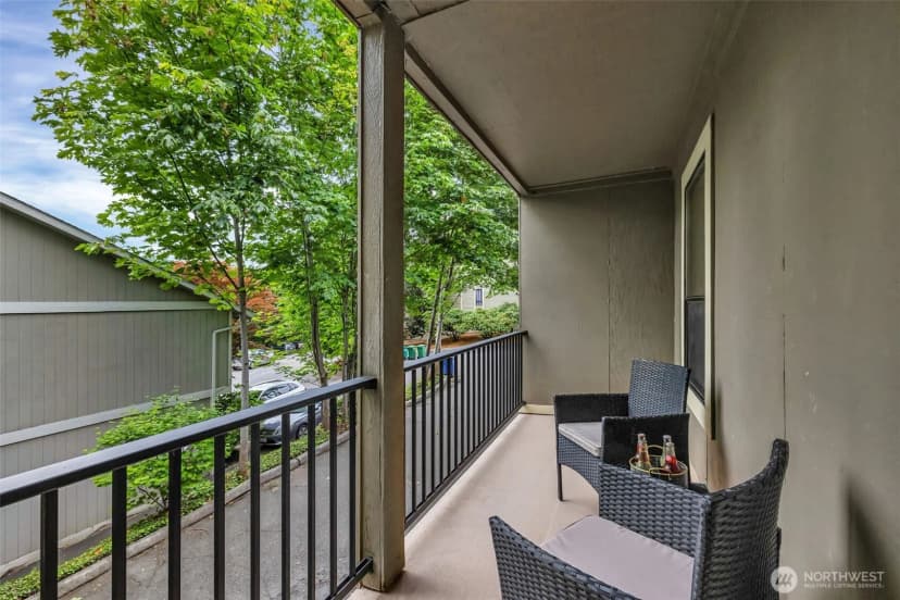 Property photo for 11701 100th Avenue Ne #4, Kirkland photo 24