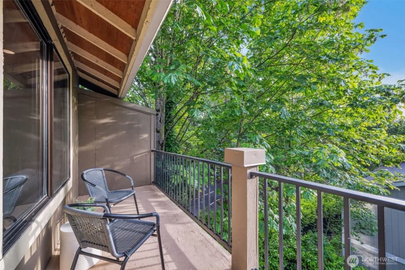 Property photo for 11701 100th Avenue Ne #4, Kirkland photo 25