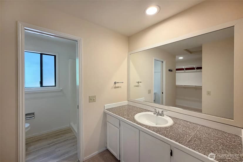 Property photo for 2117 227th Avenue Ne, Sammamish photo 8