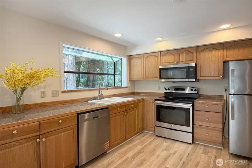 Property photo for 2117 227th Avenue Ne, Sammamish photo 17