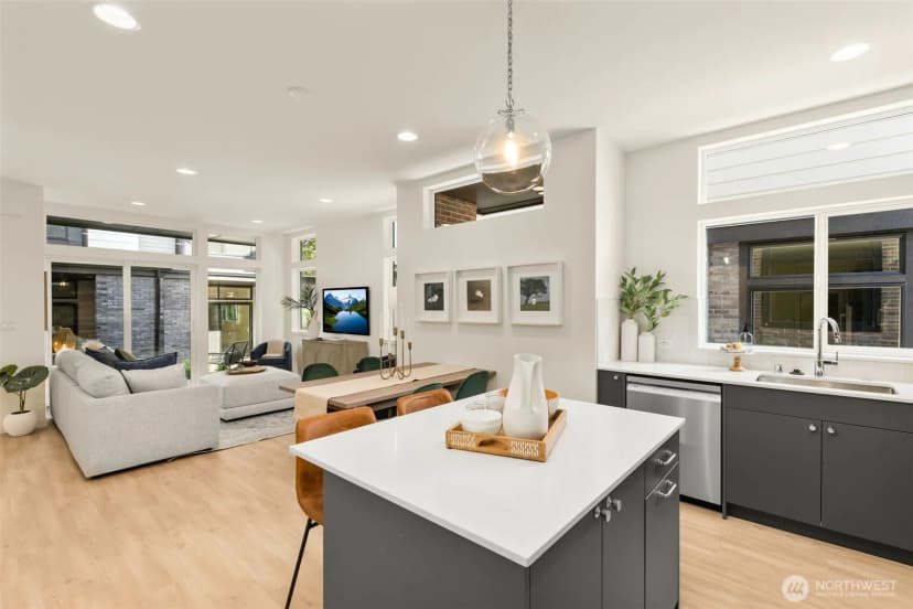 Property photo for 8323 A 12th Avenue Nw, Seattle photo 11