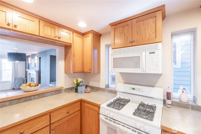 Property photo for 205 27th Avenue S #205, Seattle photo 26
