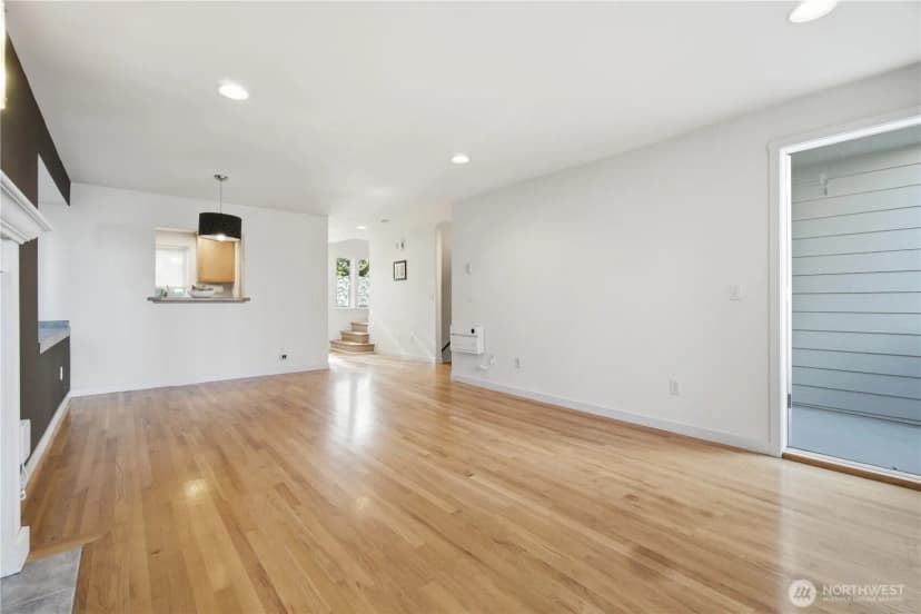 Property photo for 205 27th Avenue S #205, Seattle photo 21