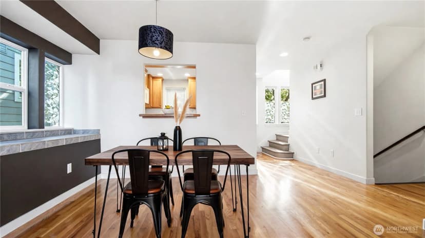 Property photo for 205 27th Avenue S #205, Seattle photo 14