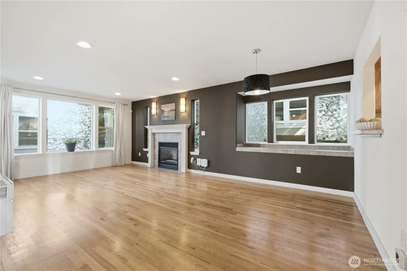 Property photo for 205 27th Avenue S #205, Seattle photo 18