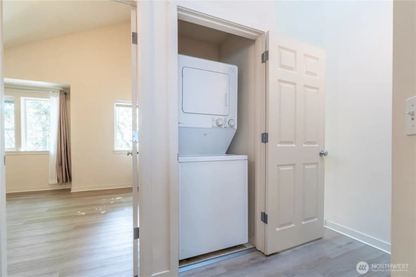 Property photo for 205 27th Avenue S #205, Seattle photo 33