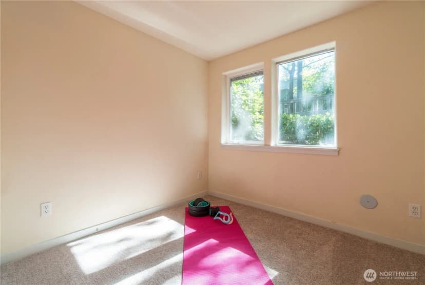 Property photo for 205 27th Avenue S #205, Seattle photo 12