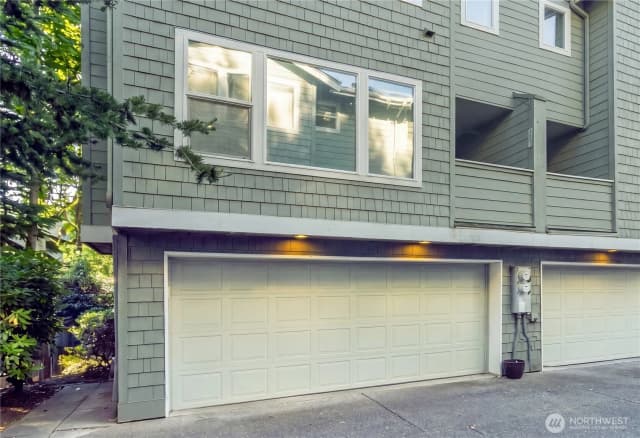 Property photo for 205 27th Avenue S #205, Seattle photo 2