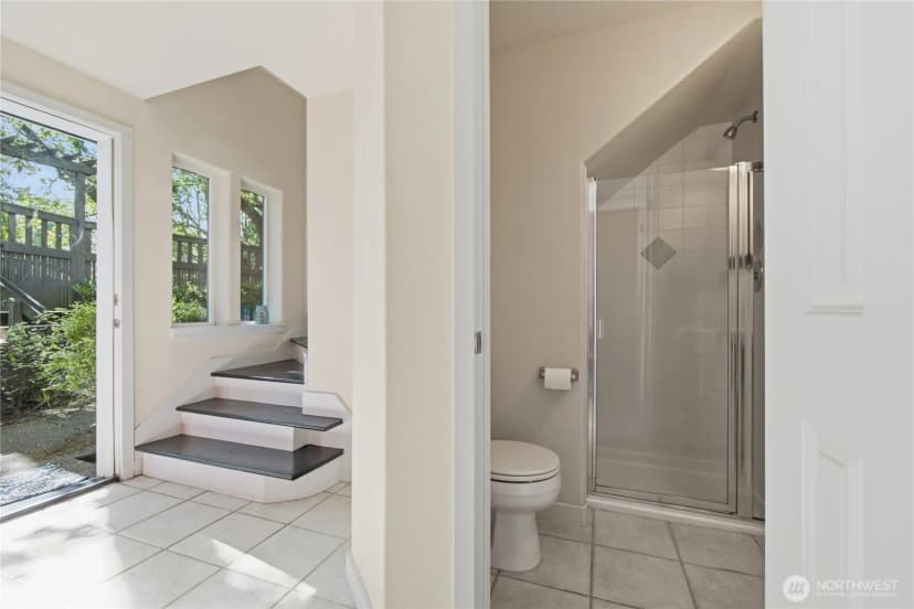 Property photo for 205 27th Avenue S #205, Seattle photo 9