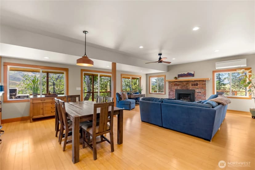Property photo for 29 Signal Hill Road, Twisp photo 11