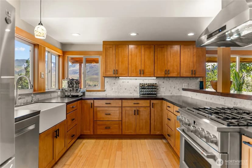 Property photo for 29 Signal Hill Road, Twisp photo 14