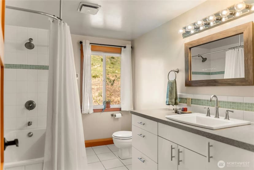 Property photo for 29 Signal Hill Road, Twisp photo 24