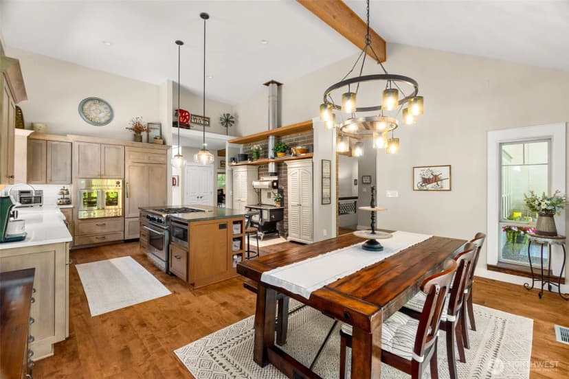 Property photo for 11500 Weisenberger Road Se, Rainier photo 7