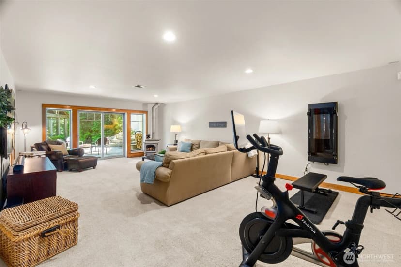 Property photo for 11500 Weisenberger Road Se, Rainier photo 20