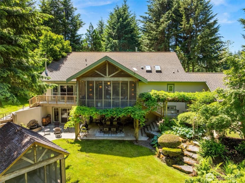 Property photo for 11500 Weisenberger Road Se, Rainier photo 2