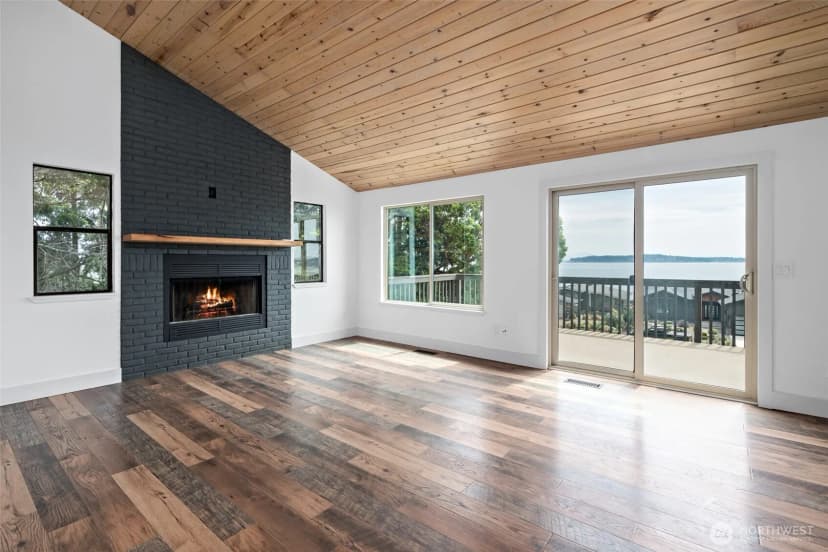 Property photo for 2123 Stoney Beach Lane, Oak Harbor photo 11