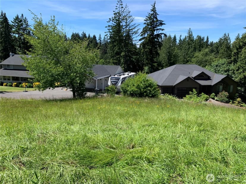 Property photo for 9805 31st Street E, Edgewood photo 21
