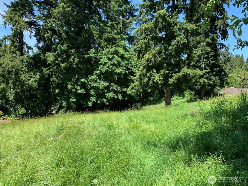 Property photo for 9805 31st Street E, Edgewood photo 24