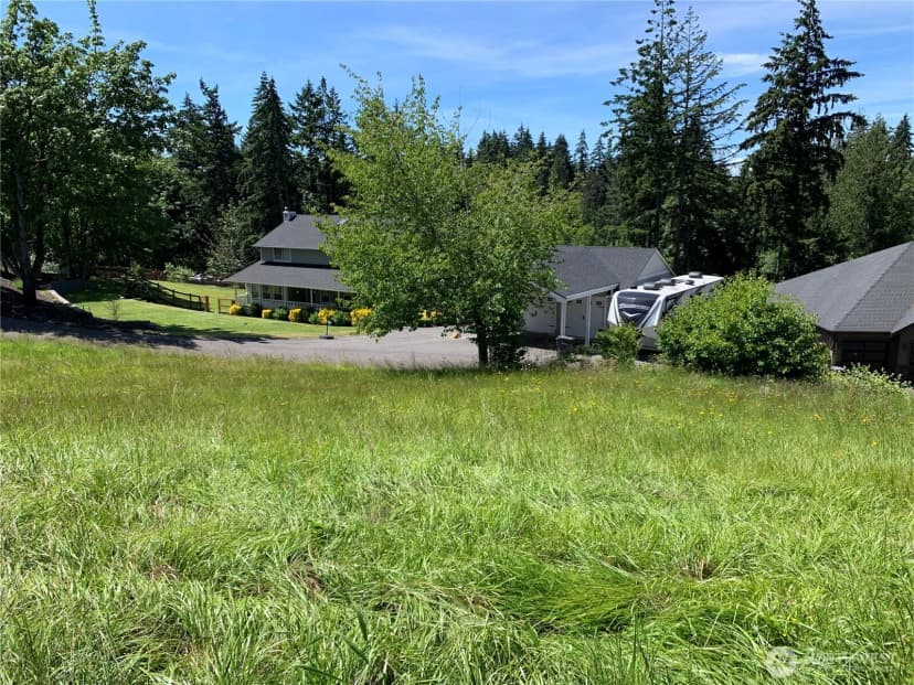 Property photo for 9805 31st Street E, Edgewood photo 23