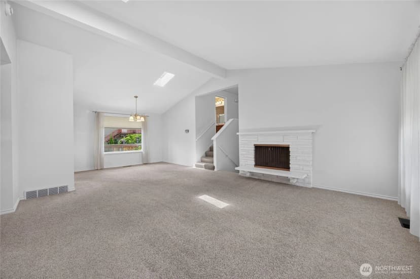 Property photo for 2015 152nd Place Se, Bellevue photo 7