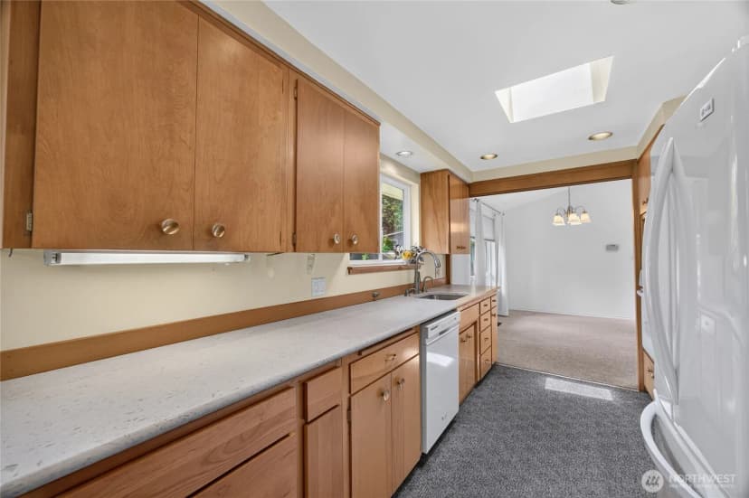 Property photo for 2015 152nd Place Se, Bellevue photo 12