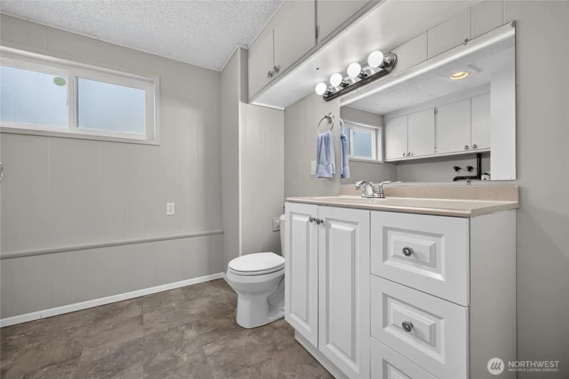 Property photo for 2015 152nd Place Se, Bellevue photo 28