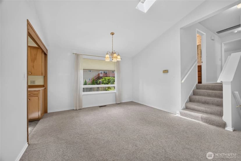 Property photo for 2015 152nd Place Se, Bellevue photo 9