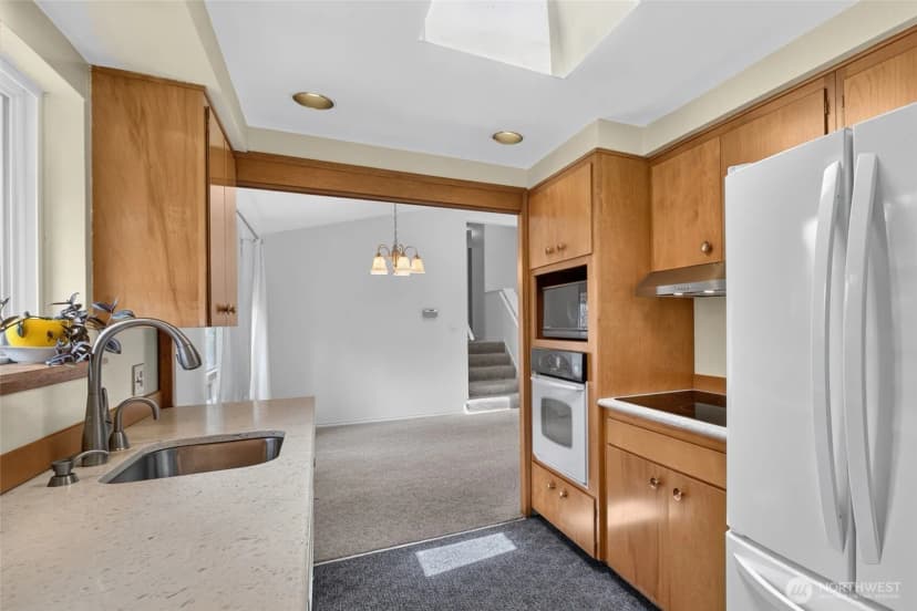 Property photo for 2015 152nd Place Se, Bellevue photo 13