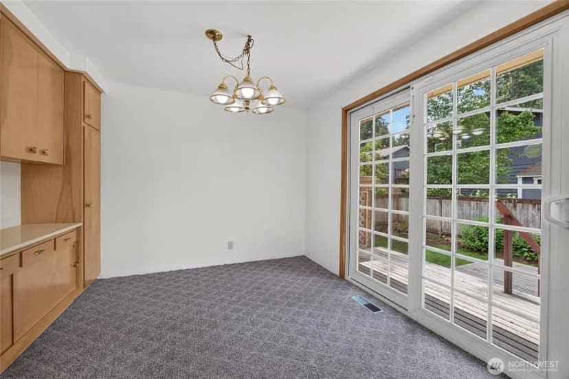 Property photo for 2015 152nd Place Se, Bellevue photo 15