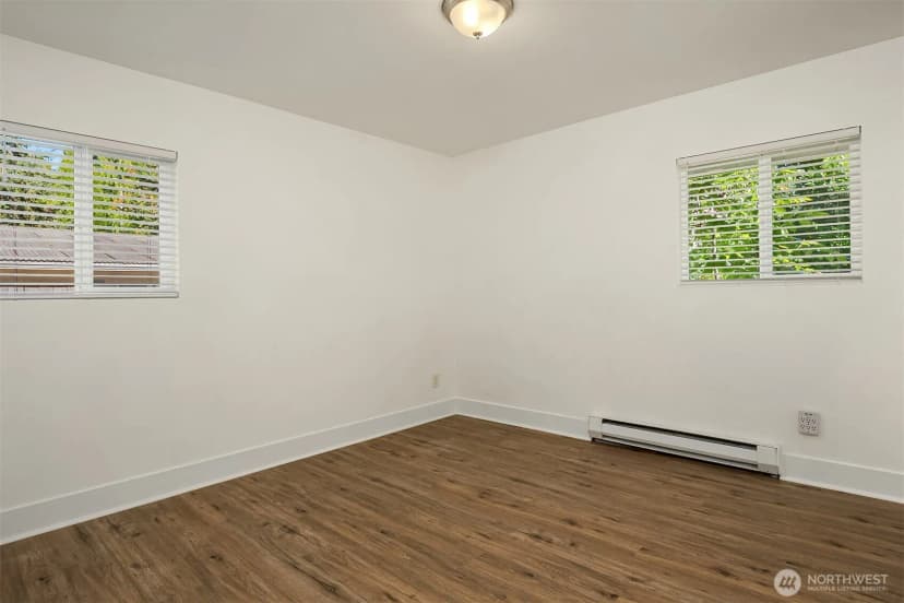 Property photo for 4910 Ne 7th Street, Renton photo 21