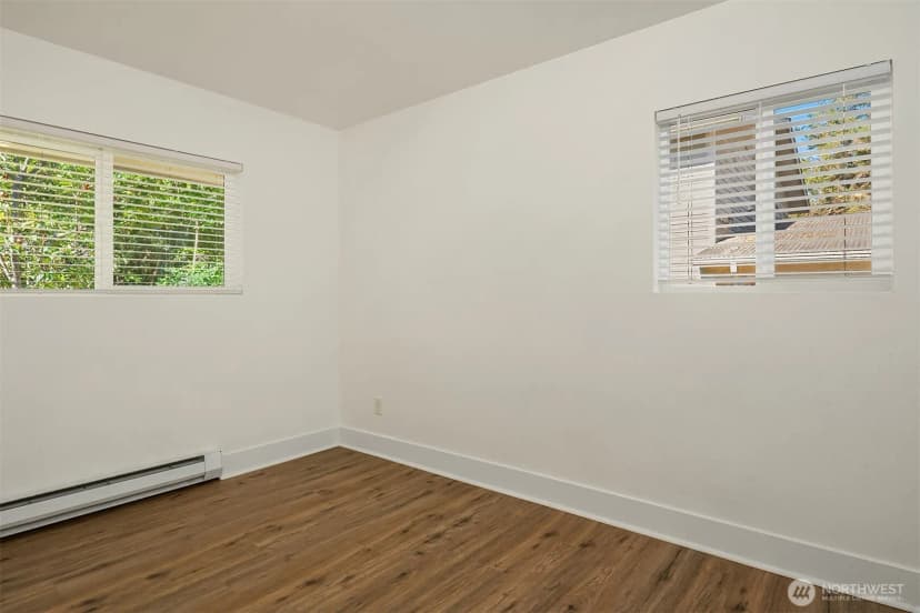 Property photo for 4910 Ne 7th Street, Renton photo 19