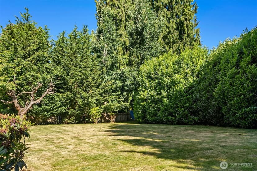 Property photo for 4910 Ne 7th Street, Renton photo 26