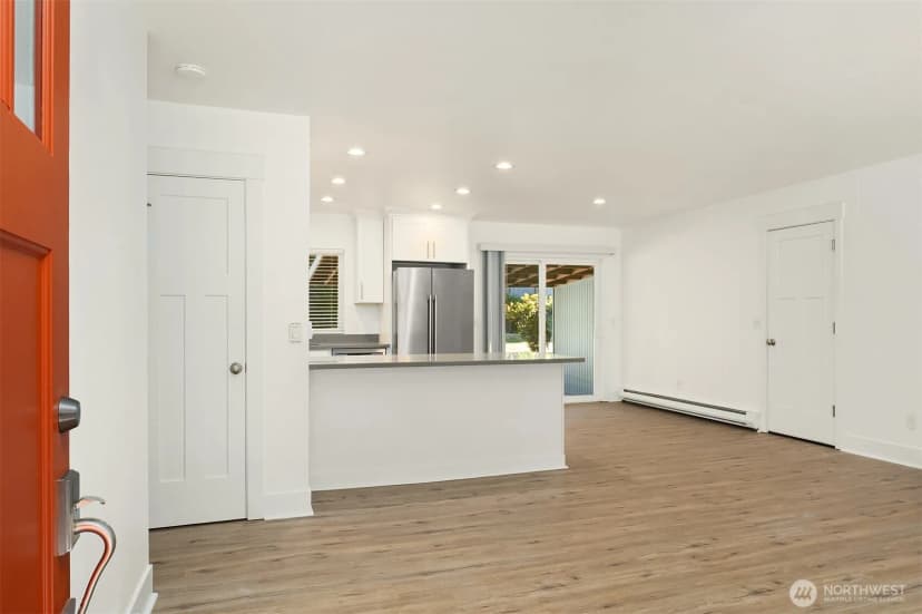 Property photo for 4910 Ne 7th Street, Renton photo 4