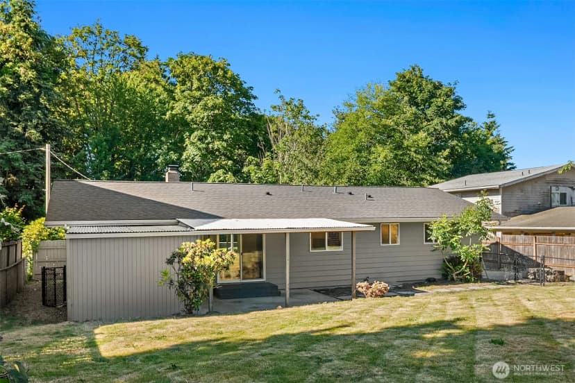 Property photo for 4910 Ne 7th Street, Renton