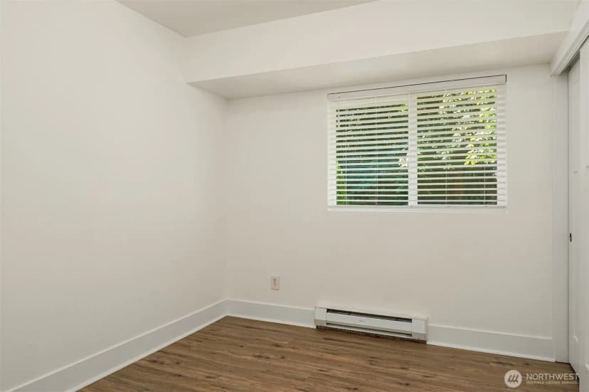 Property photo for 4910 Ne 7th Street, Renton photo 18