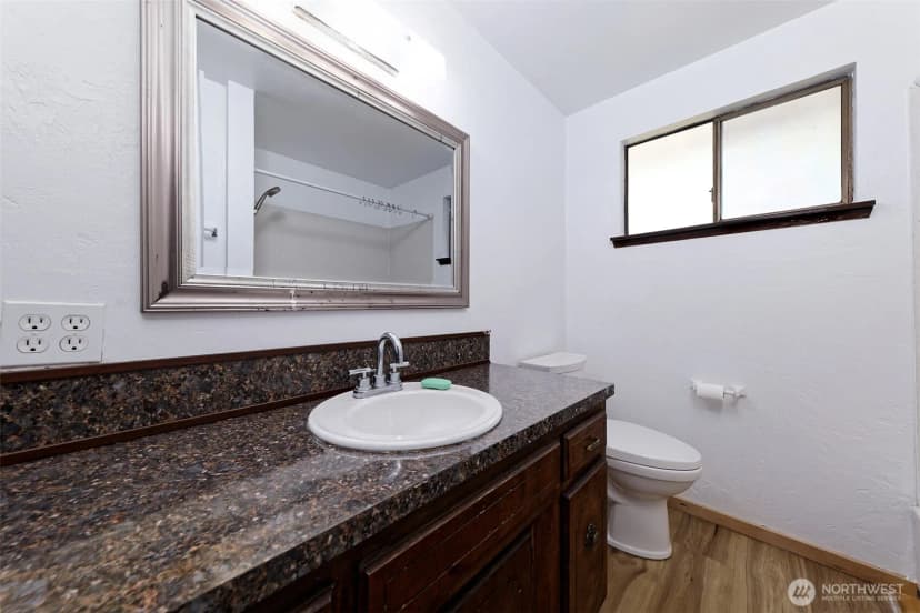 Property photo for 2064 Lake Boulevard, Shelton photo 15