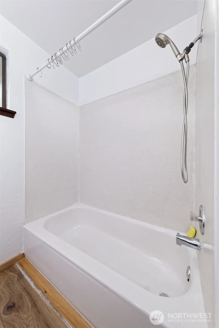Property photo for 2064 Lake Boulevard, Shelton photo 17