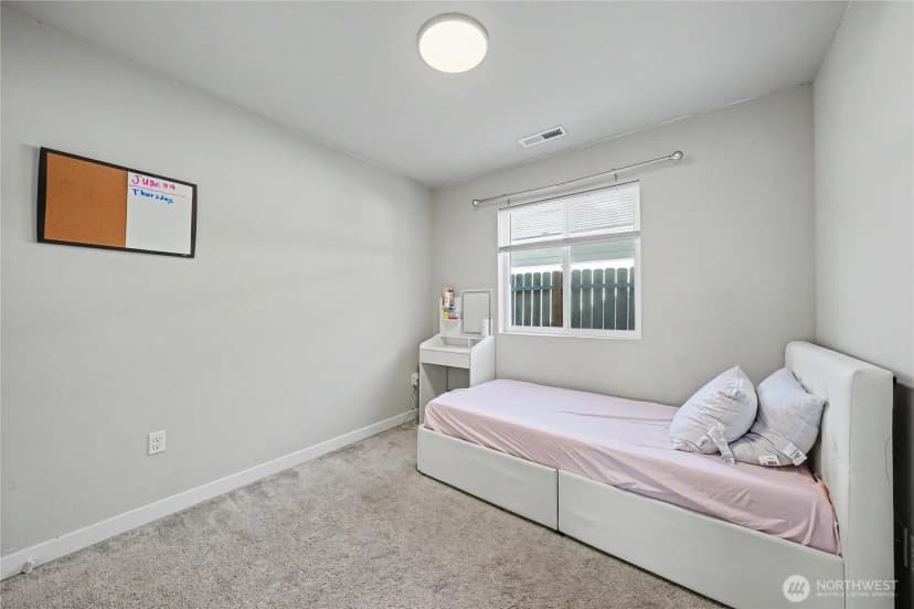 Property photo for 24 Parkside Loop, Ephrata photo 24