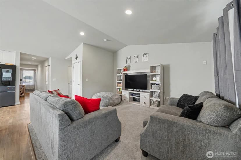 Property photo for 24 Parkside Loop, Ephrata photo 16