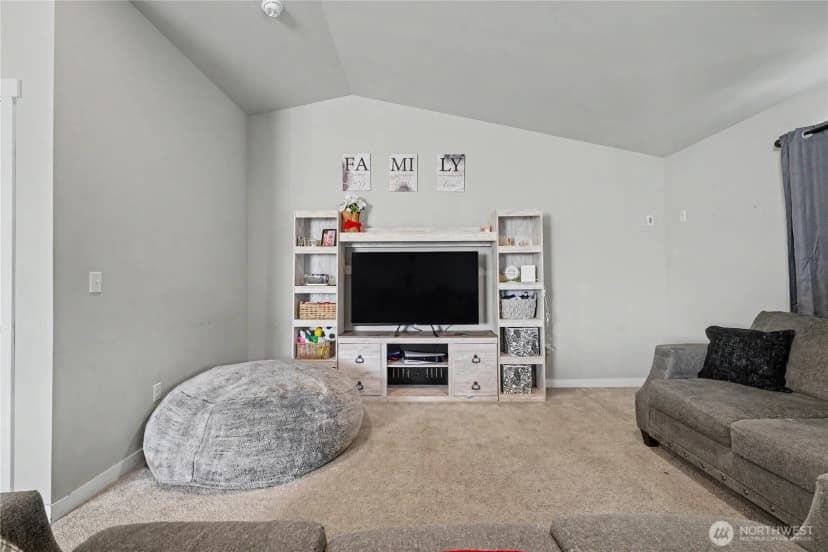 Property photo for 24 Parkside Loop, Ephrata photo 18
