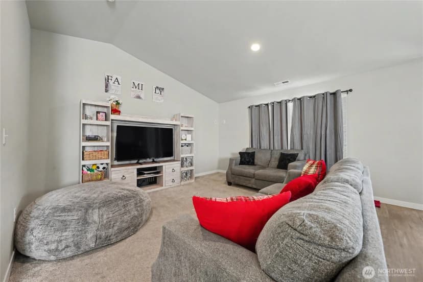 Property photo for 24 Parkside Loop, Ephrata photo 15