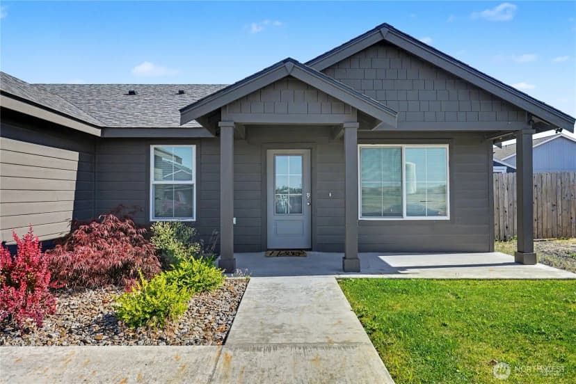Property photo for 24 Parkside Loop, Ephrata photo 3