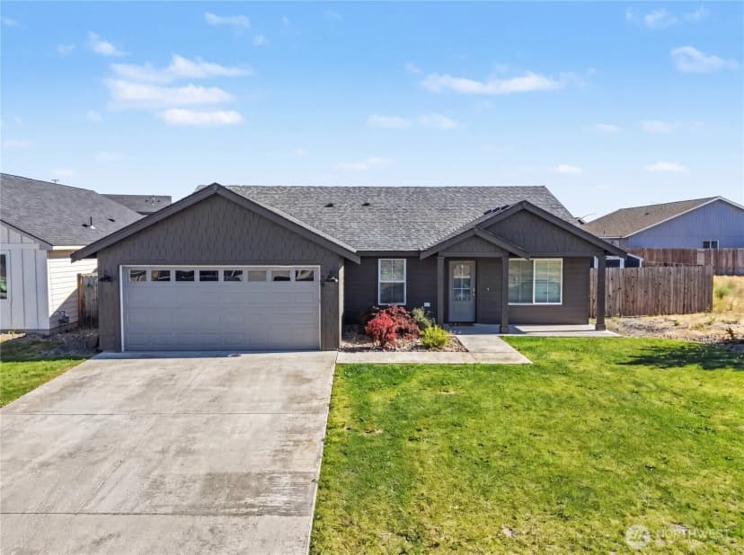 Property photo for 24 Parkside Loop, Ephrata photo 4