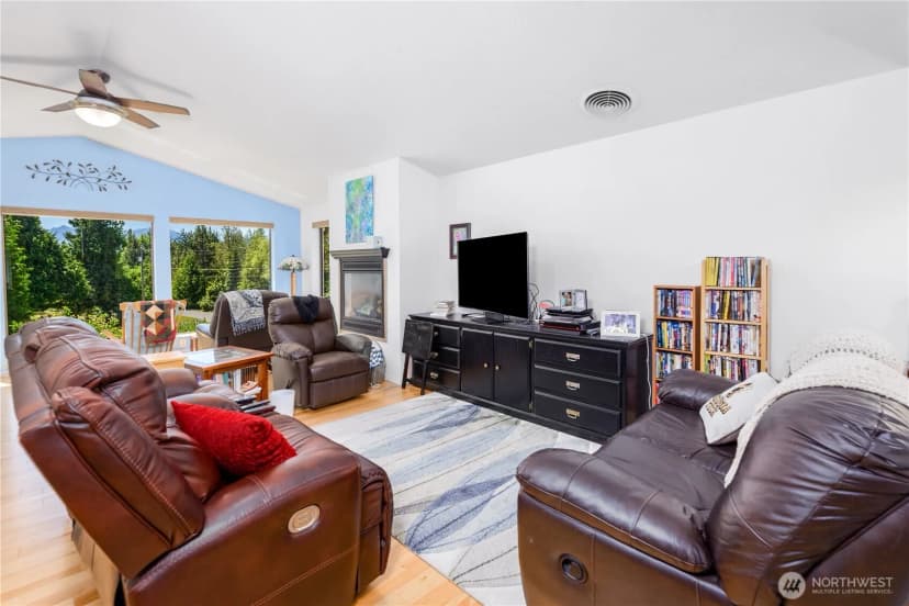 Property photo for 12 Kirner Ridge Lane, Sequim photo 8